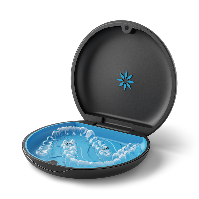 invisalign-clear-aligner-treatment-sari-novack-dentist-in-toronto invisalign-clear-aligner-treatment-sari-novack-dentist-in-toronto